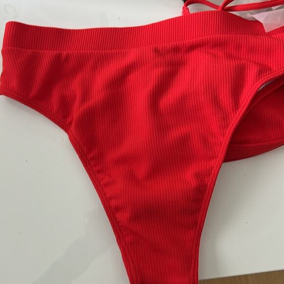 NWT REVOLVE & HOLIDAY VACAY lovers COMMENSE 2 PIECE SWIMSUIT red high waist… - Picture 3 of 8